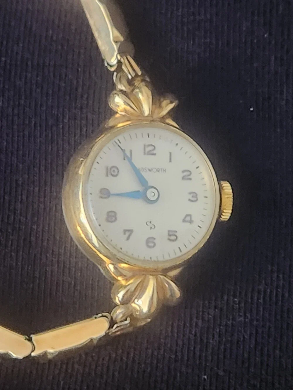 Vintage Wadsworth Ladies Wristwatch Ref 714 - 10K R.G.F. Bezel, Stainless Back,